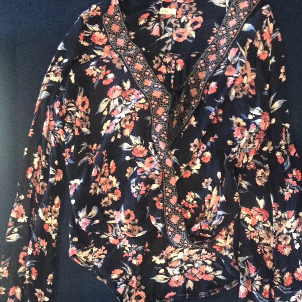 Size small top